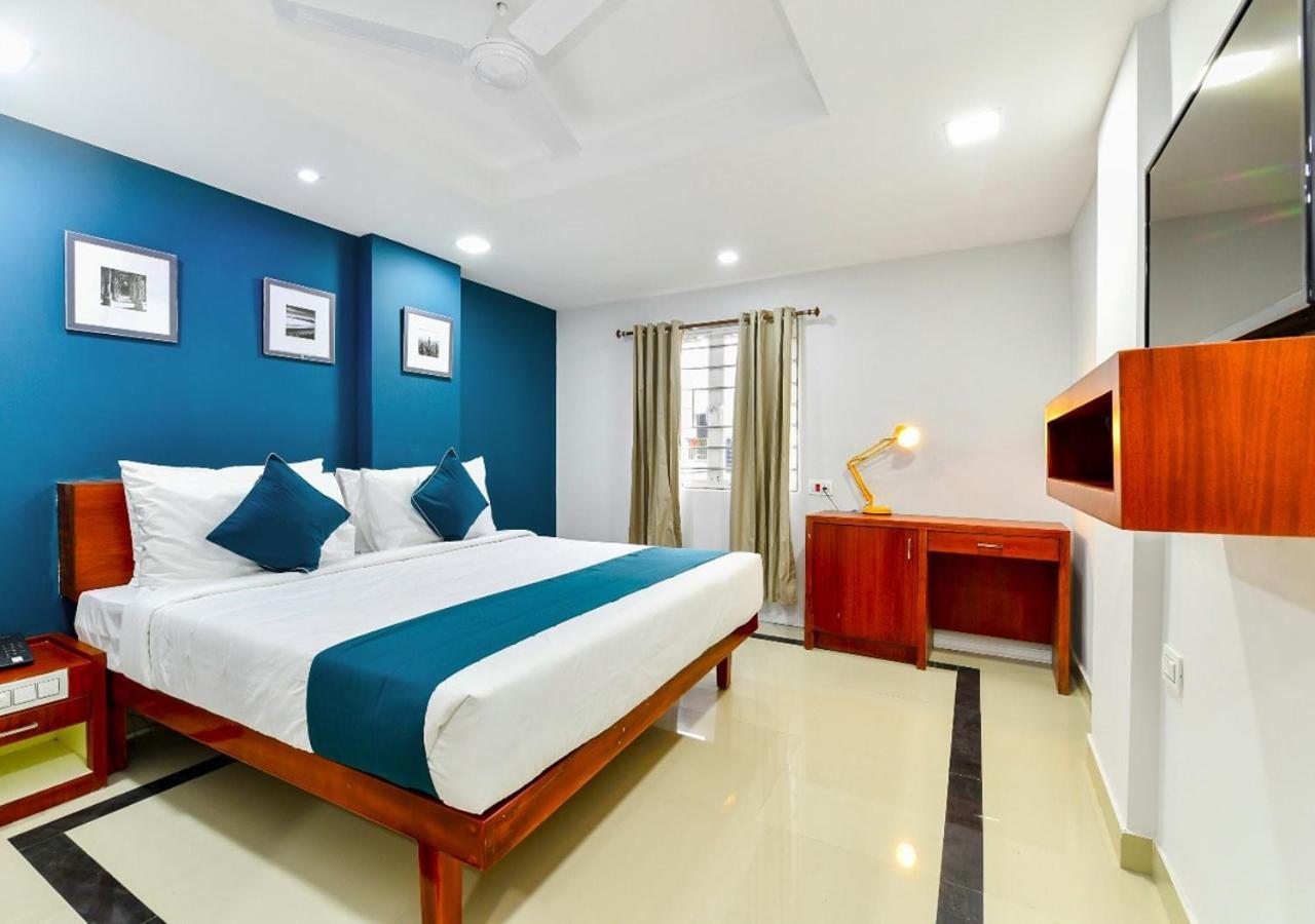 The Reach Hotel Kochi Buitenkant foto