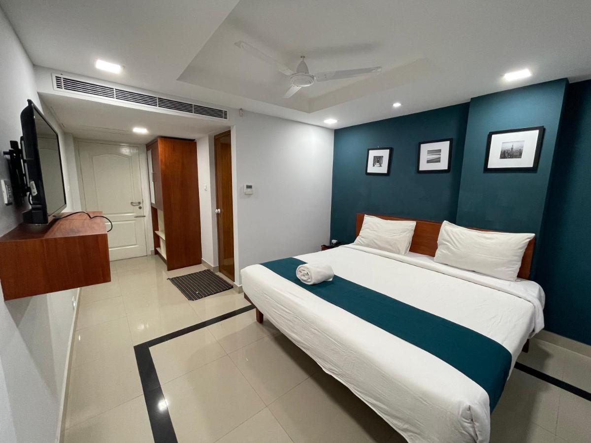 The Reach Hotel Kochi Buitenkant foto