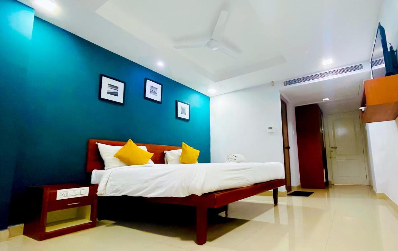 The Reach Hotel Kochi Buitenkant foto