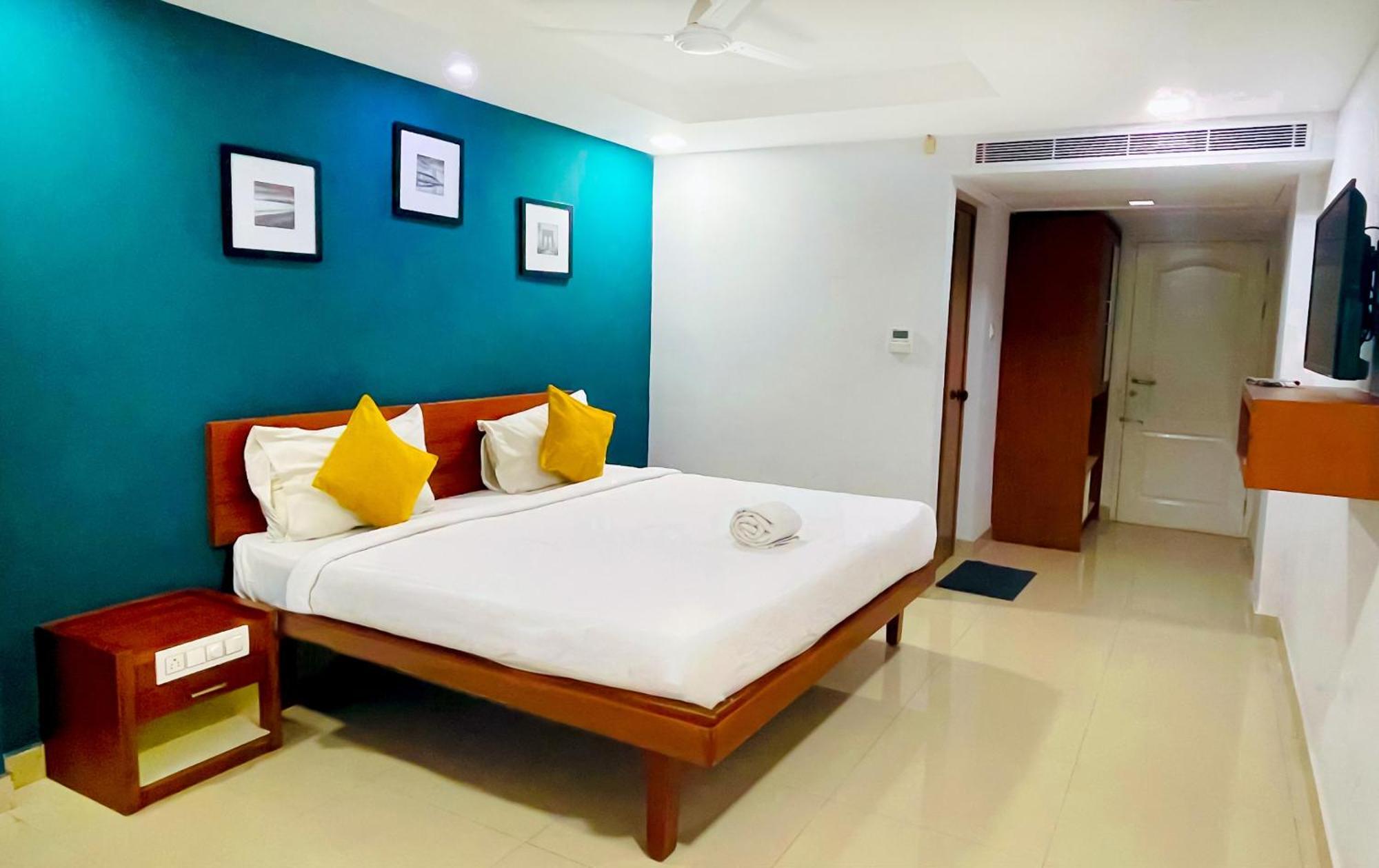 The Reach Hotel Kochi Buitenkant foto