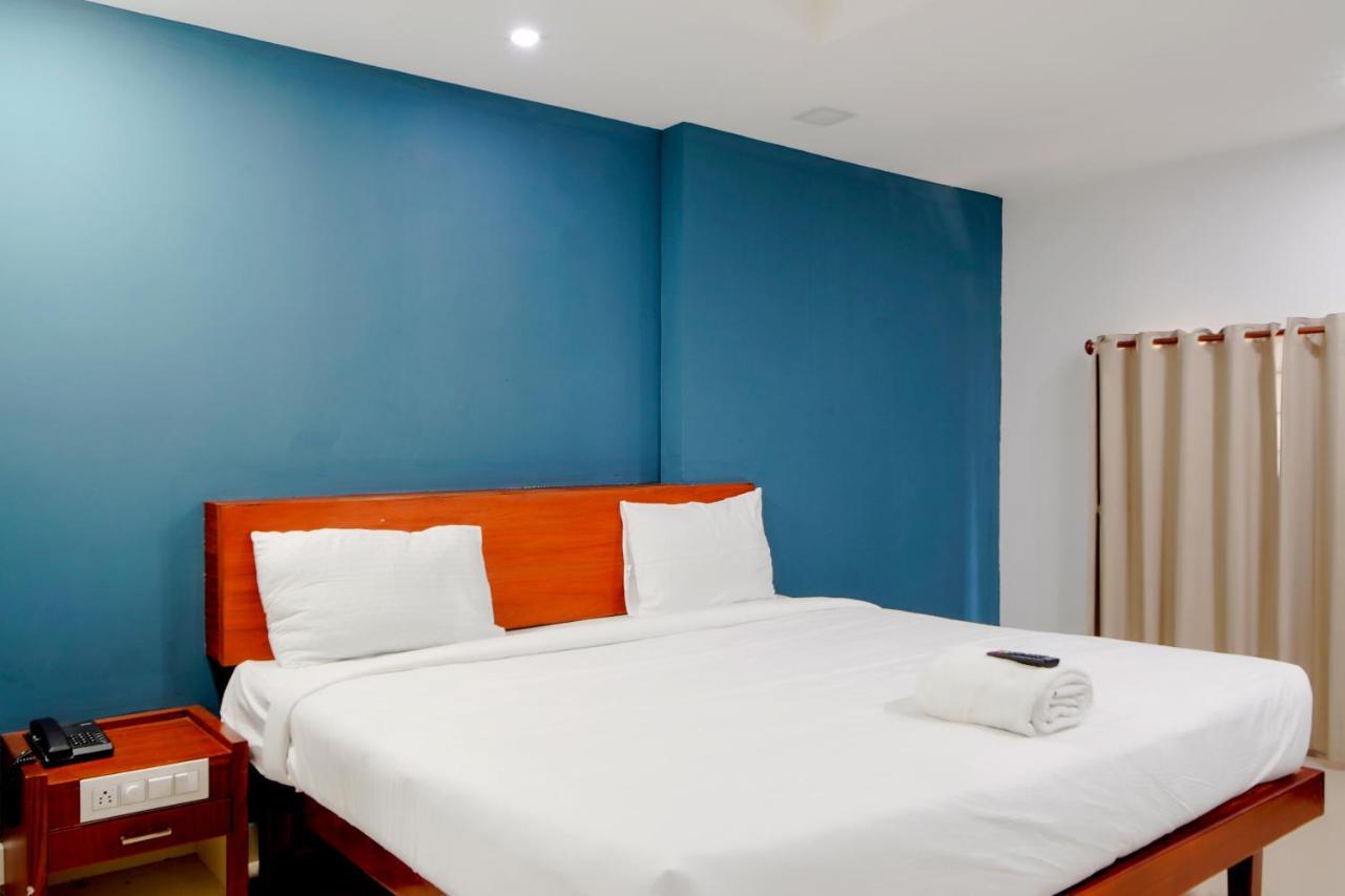 The Reach Hotel Kochi Buitenkant foto